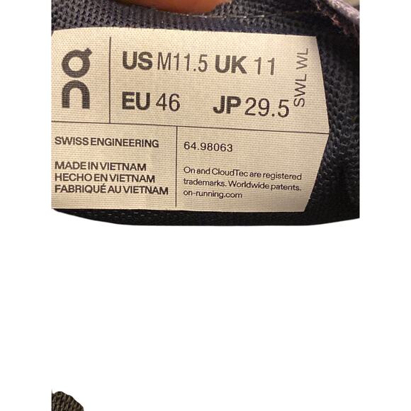 On Cloudvista Men’s size 11.5 M 
Return - Picture 10 of 12